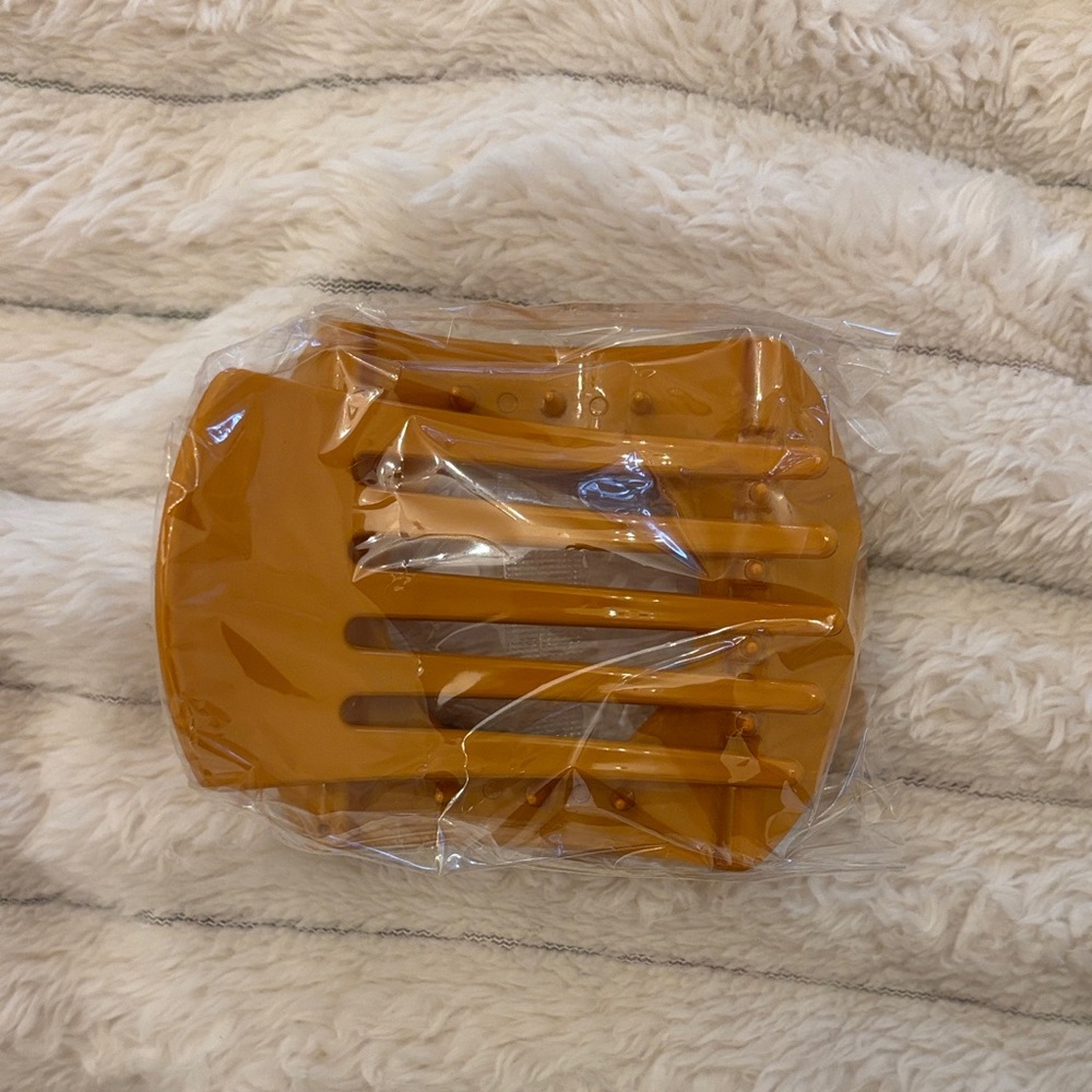 Orange/Mustard Hair Claw Clip - Picture 2 of 2